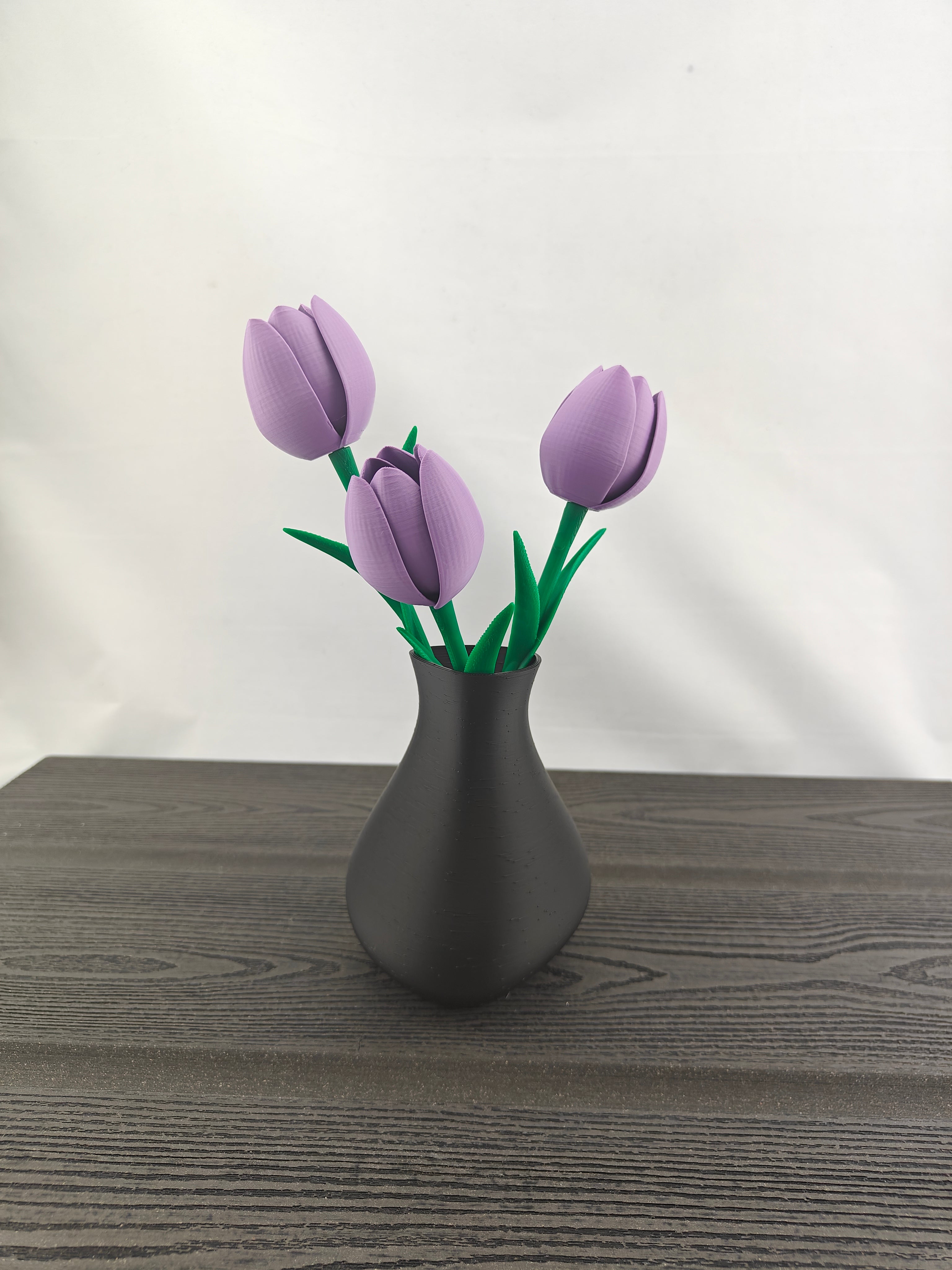 Trekant vase med 3 valgfri tulipaner